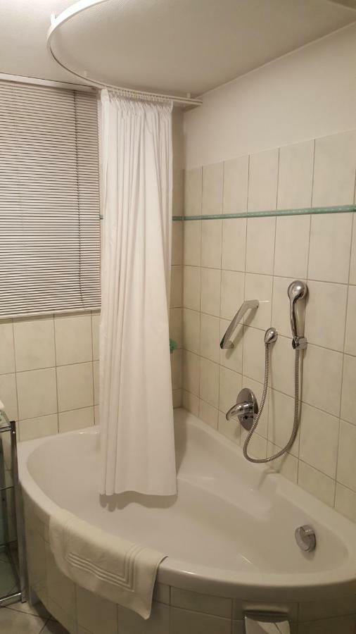 גונצבורג Marktplatz Ferienwohnung מראה חיצוני תמונה