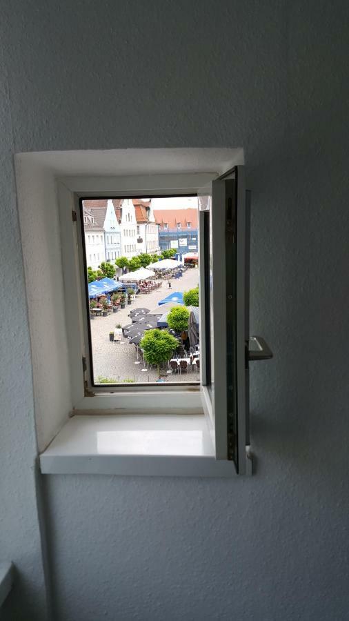 גונצבורג Marktplatz Ferienwohnung מראה חיצוני תמונה